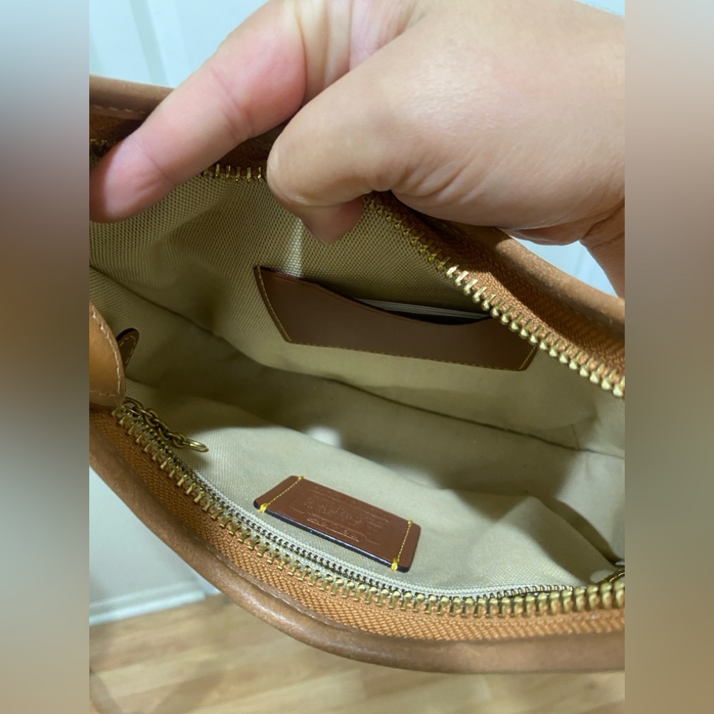 Coach ERGO Leather Bag - Picture 11 of 16